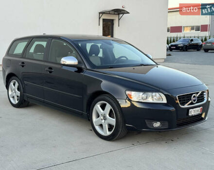 Черный Вольво В50, объемом двигателя 1.6 л и пробегом 235 тыс. км за 9350 $, фото 4 на Automoto.ua