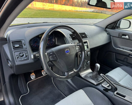 Черный Вольво В50, объемом двигателя 1.6 л и пробегом 235 тыс. км за 9350 $, фото 30 на Automoto.ua