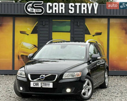 Черный Вольво В50, объемом двигателя 1.6 л и пробегом 230 тыс. км за 7999 $, фото 2 на Automoto.ua