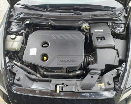 Чорний Вольво V50, об'ємом двигуна 1.6 л та пробігом 248 тис. км за 7000 $, фото 4 на Automoto.ua