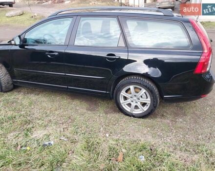 Чорний Вольво V50, об'ємом двигуна 1.6 л та пробігом 245 тис. км за 7500 $, фото 1 на Automoto.ua