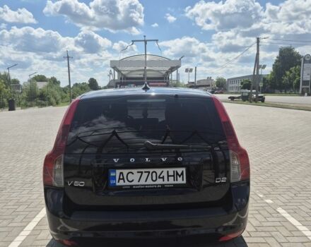 Черный Вольво В50, объемом двигателя 1.6 л и пробегом 246 тыс. км за 8100 $, фото 3 на Automoto.ua