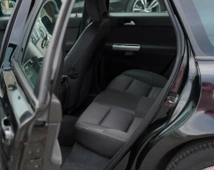 Черный Вольво В50, объемом двигателя 1.6 л и пробегом 316 тыс. км за 7299 $, фото 6 на Automoto.ua