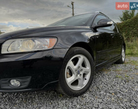 Вольво В50 2011 в Дрогобыче на Automoto.ua Черный Вольво В50, объемом двигателя 1.6 л и пробегом 166 тыс. км за 8999 $, фото 12 на Automoto.ua