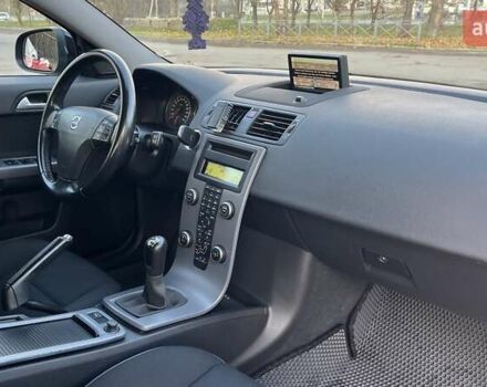 Черный Вольво В50, объемом двигателя 1.56 л и пробегом 243 тыс. км за 8200 $, фото 10 на Automoto.ua