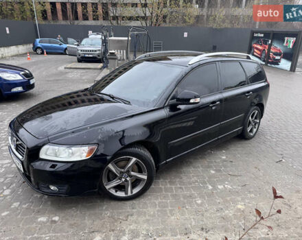 Черный Вольво В50, объемом двигателя 1.56 л и пробегом 237 тыс. км за 7600 $, фото 2 на Automoto.ua