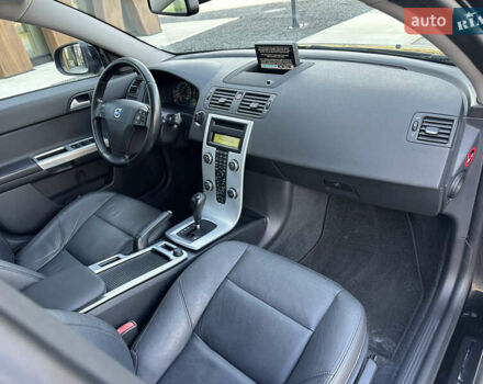 Чорний Вольво V50, об'ємом двигуна 2 л та пробігом 262 тис. км за 9850 $, фото 44 на Automoto.ua