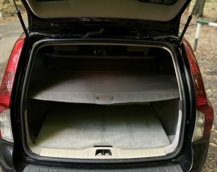 Чорний Вольво V50, об'ємом двигуна 2 л та пробігом 260 тис. км за 8200 $, фото 5 на Automoto.ua