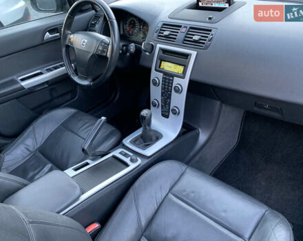 Черный Вольво В50, объемом двигателя 1.6 л и пробегом 252 тыс. км за 8200 $, фото 36 на Automoto.ua