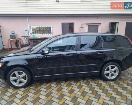 Чорний Вольво V50, об'ємом двигуна 1.6 л та пробігом 158 тис. км за 7500 $, фото 2 на Automoto.ua
