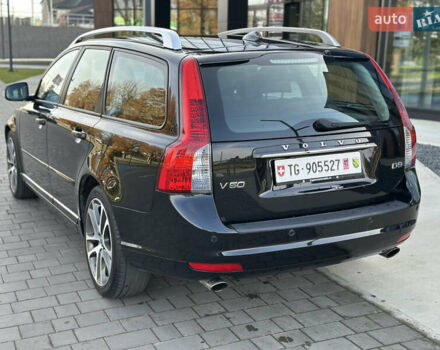 Чорний Вольво V50, об'ємом двигуна 2 л та пробігом 262 тис. км за 9850 $, фото 7 на Automoto.ua