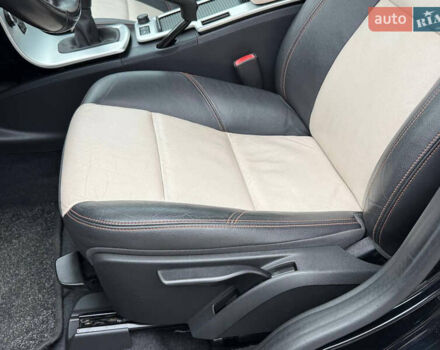 Черный Вольво В50, объемом двигателя 1.6 л и пробегом 230 тыс. км за 7999 $, фото 60 на Automoto.ua