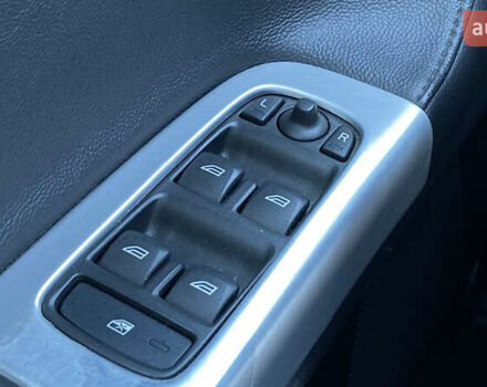 Черный Вольво В50, объемом двигателя 1.6 л и пробегом 197 тыс. км за 8200 $, фото 28 на Automoto.ua