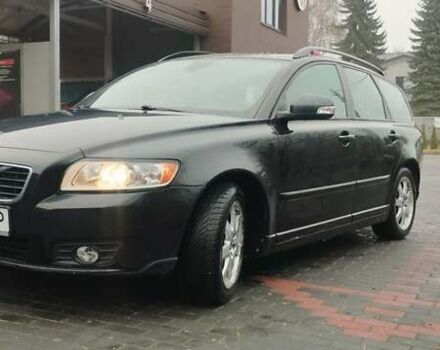Черный Вольво В50, объемом двигателя 1.56 л и пробегом 260 тыс. км за 6900 $, фото 1 на Automoto.ua