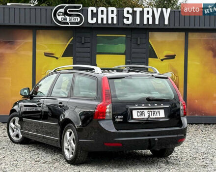 Черный Вольво В50, объемом двигателя 1.6 л и пробегом 230 тыс. км за 7999 $, фото 3 на Automoto.ua