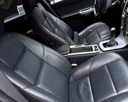 Черный Вольво В50, объемом двигателя 1.6 л и пробегом 210 тыс. км за 7300 $, фото 8 на Automoto.ua