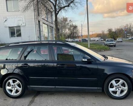 Черный Вольво В50, объемом двигателя 1.56 л и пробегом 243 тыс. км за 8200 $, фото 3 на Automoto.ua