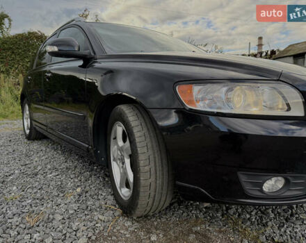 Вольво В50 2011 в Дрогобыче на Automoto.ua Черный Вольво В50, объемом двигателя 1.6 л и пробегом 166 тыс. км за 8999 $, фото 13 на Automoto.ua