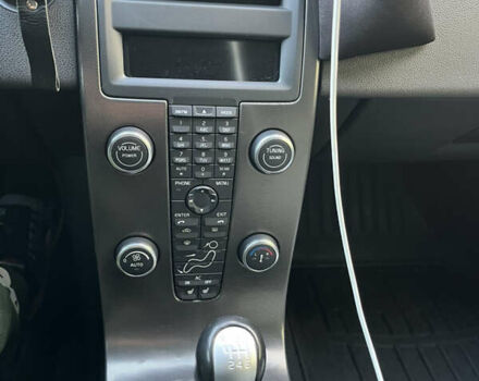 Черный Вольво В50, объемом двигателя 1.56 л и пробегом 264 тыс. км за 8300 $, фото 12 на Automoto.ua