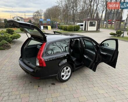 Черный Вольво В50, объемом двигателя 1.6 л и пробегом 226 тыс. км за 8290 $, фото 39 на Automoto.ua