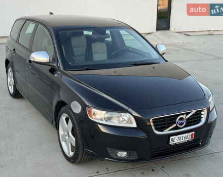 Черный Вольво В50, объемом двигателя 1.6 л и пробегом 235 тыс. км за 8850 $, фото 12 на Automoto.ua