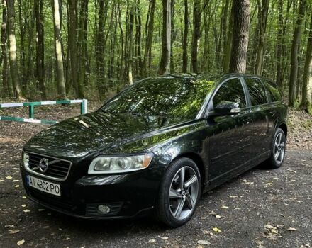 Чорний Вольво V50, об'ємом двигуна 2 л та пробігом 260 тис. км за 8200 $, фото 1 на Automoto.ua