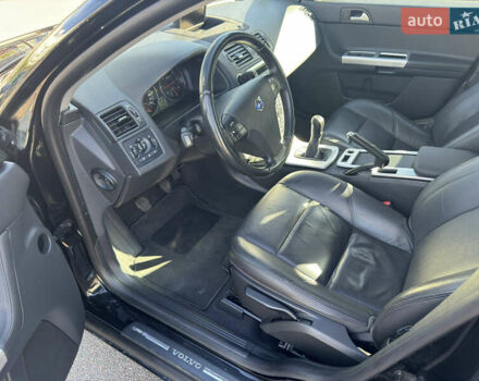 Черный Вольво В50, объемом двигателя 1.6 л и пробегом 227 тыс. км за 9500 $, фото 19 на Automoto.ua