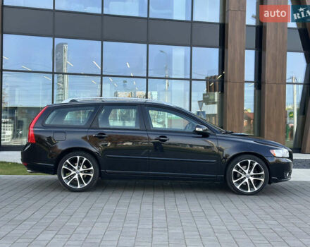 Чорний Вольво V50, об'ємом двигуна 2 л та пробігом 262 тис. км за 9850 $, фото 12 на Automoto.ua