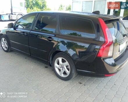Черный Вольво В50, объемом двигателя 1.6 л и пробегом 224 тыс. км за 6700 $, фото 2 на Automoto.ua