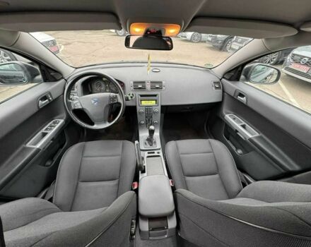 Черный Вольво В50, объемом двигателя 1.6 л и пробегом 213 тыс. км за 8900 $, фото 2 на Automoto.ua