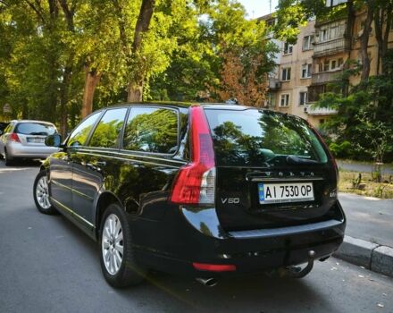 Черный Вольво В50, объемом двигателя 2 л и пробегом 209 тыс. км за 7800 $, фото 2 на Automoto.ua