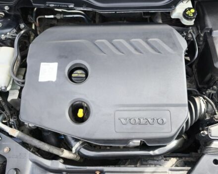 Черный Вольво В50, объемом двигателя 1.6 л и пробегом 255 тыс. км за 7400 $, фото 6 на Automoto.ua