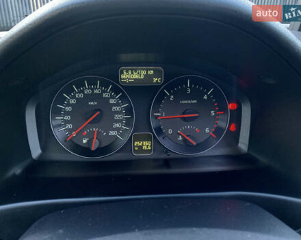 Черный Вольво В50, объемом двигателя 1.6 л и пробегом 252 тыс. км за 8200 $, фото 44 на Automoto.ua