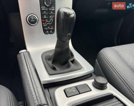 Черный Вольво В50, объемом двигателя 1.6 л и пробегом 226 тыс. км за 8600 $, фото 41 на Automoto.ua