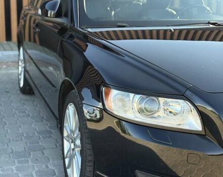 Черный Вольво В50, объемом двигателя 1.98 л и пробегом 228 тыс. км за 9600 $, фото 4 на Automoto.ua