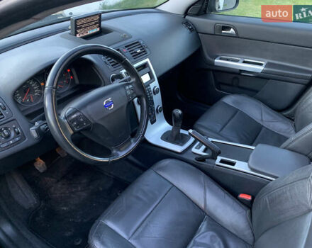 Черный Вольво В50, объемом двигателя 1.6 л и пробегом 252 тыс. км за 8200 $, фото 27 на Automoto.ua