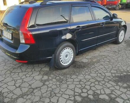 Черный Вольво В50, объемом двигателя 1.6 л и пробегом 201 тыс. км за 7500 $, фото 3 на Automoto.ua