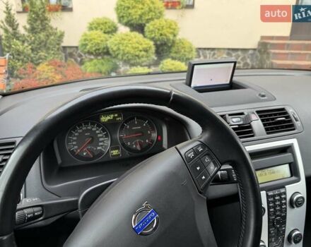 Черный Вольво В50, объемом двигателя 1.6 л и пробегом 226 тыс. км за 8290 $, фото 68 на Automoto.ua