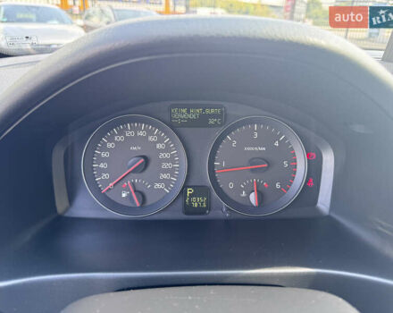 Черный Вольво В50, объемом двигателя 2 л и пробегом 210 тыс. км за 11000 $, фото 40 на Automoto.ua