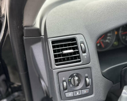 Черный Вольво В50, объемом двигателя 1.6 л и пробегом 219 тыс. км за 8300 $, фото 30 на Automoto.ua