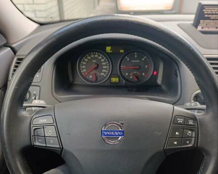 Черный Вольво В50, объемом двигателя 1.6 л и пробегом 236 тыс. км за 8400 $, фото 39 на Automoto.ua