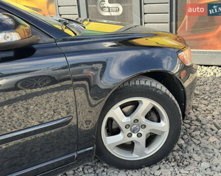 Черный Вольво В50, объемом двигателя 1.6 л и пробегом 242 тыс. км за 7500 $, фото 38 на Automoto.ua