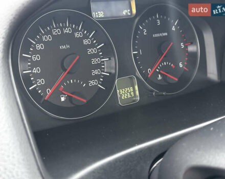 Черный Вольво В50, объемом двигателя 1.6 л и пробегом 232 тыс. км за 9450 $, фото 12 на Automoto.ua