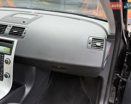 Вольво В50 2011 в Стрые на Automoto.ua Черный Вольво В50, объемом двигателя 1.6 л и пробегом 230 тыс. км за 8250 $, фото 42 на Automoto.ua