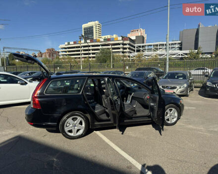 Черный Вольво В50, объемом двигателя 1.6 л и пробегом 227 тыс. км за 9500 $, фото 14 на Automoto.ua