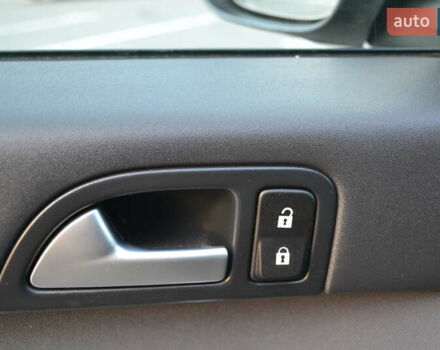 Черный Вольво В50, объемом двигателя 1.6 л и пробегом 218 тыс. км за 7600 $, фото 26 на Automoto.ua