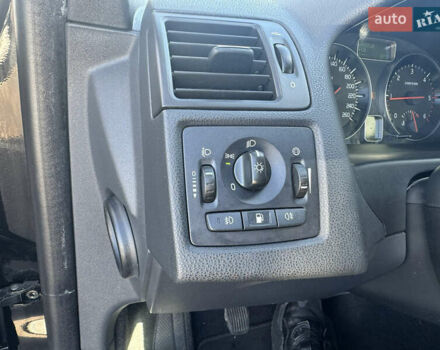 Черный Вольво В50, объемом двигателя 1.6 л и пробегом 227 тыс. км за 9500 $, фото 39 на Automoto.ua