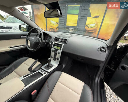 Черный Вольво В50, объемом двигателя 1.6 л и пробегом 230 тыс. км за 7999 $, фото 40 на Automoto.ua