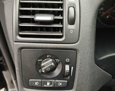 Чорний Вольво V50, об'ємом двигуна 1.56 л та пробігом 340 тис. км за 7000 $, фото 46 на Automoto.ua