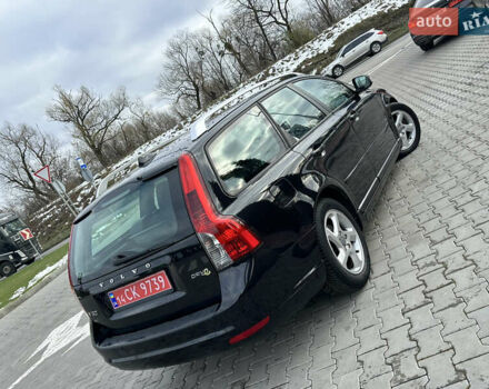 Черный Вольво В50, объемом двигателя 1.6 л и пробегом 219 тыс. км за 8300 $, фото 9 на Automoto.ua